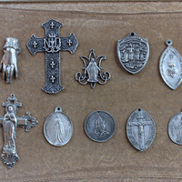 Set of 10 Vintage Cast Medals & Crosses - for your own Creations!