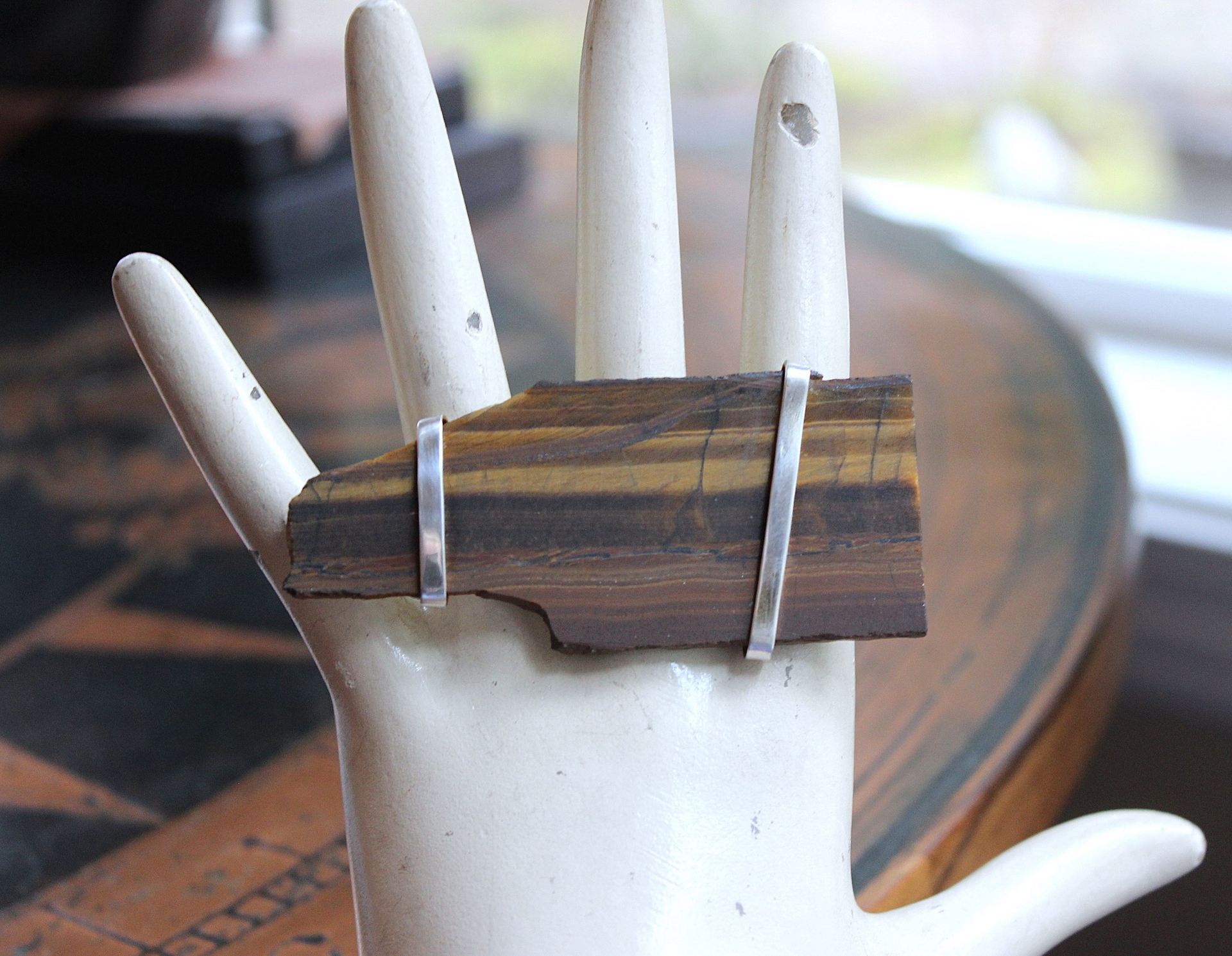 SOLD to J Rare NWT Ongwat Tiger Eye Slab Full Finger Ring - size 8