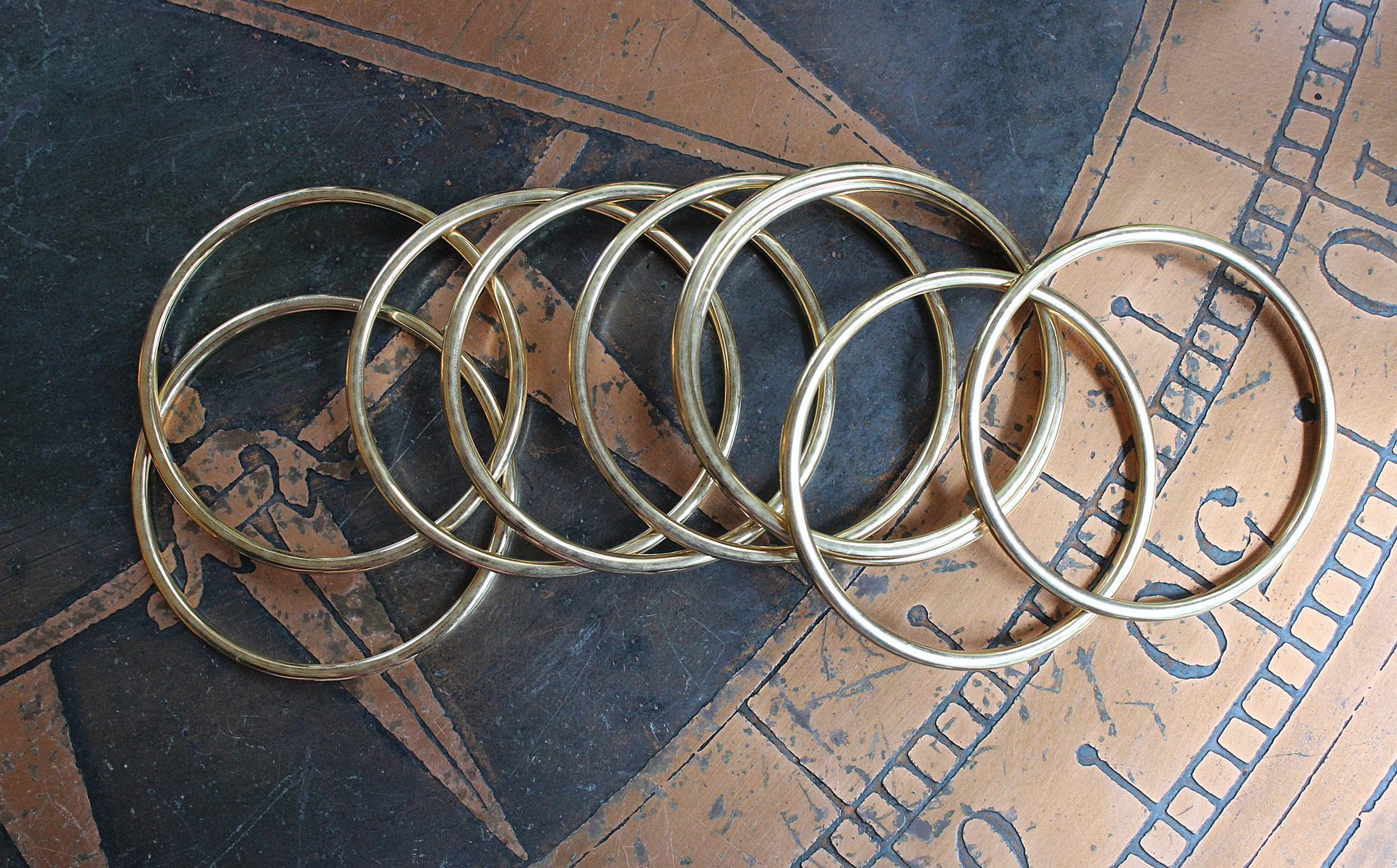 NEW! Set of 9 Milot Italy 14K Gold Bangle Bracelets