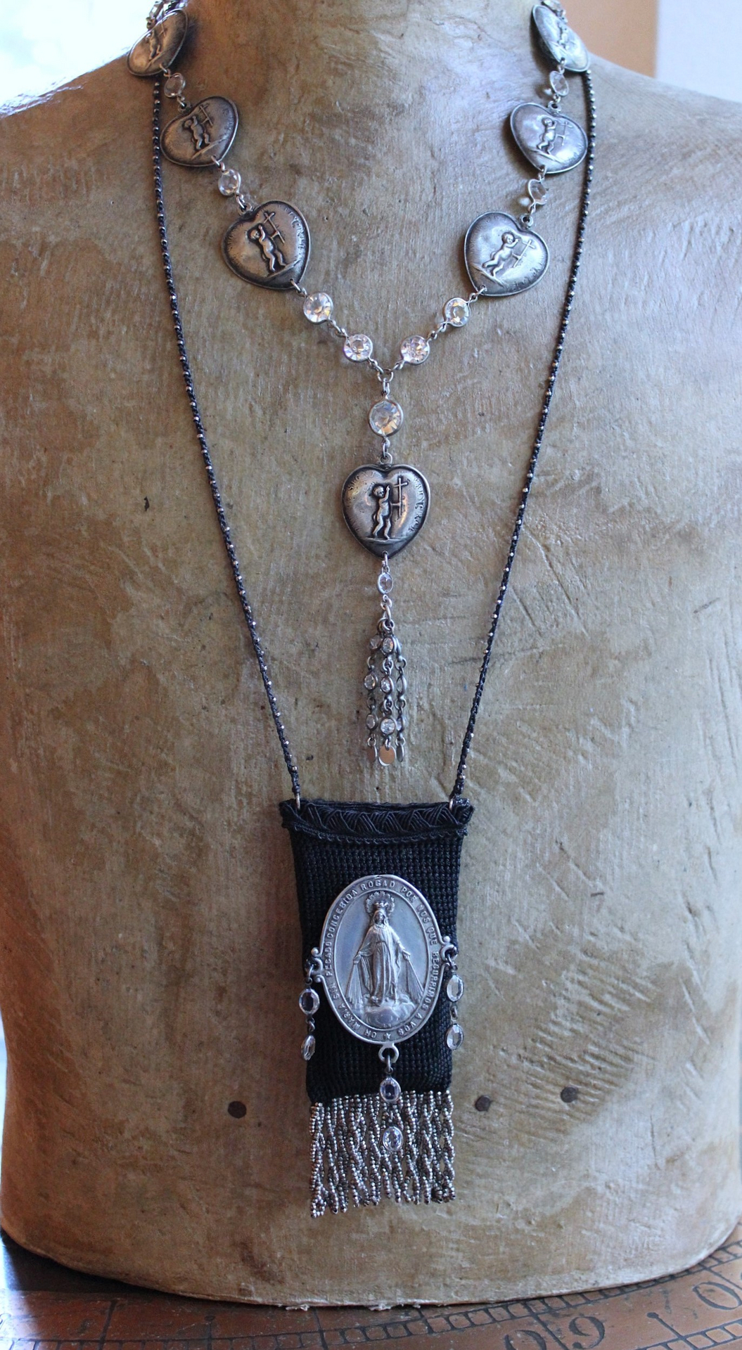 NEW! Antique Faceted Cut Steel Bead Blessing Bag Necklace with RARE Antique 1901 Bryce & Son Miniature Old & New Testament Bible w/Magnifying Case