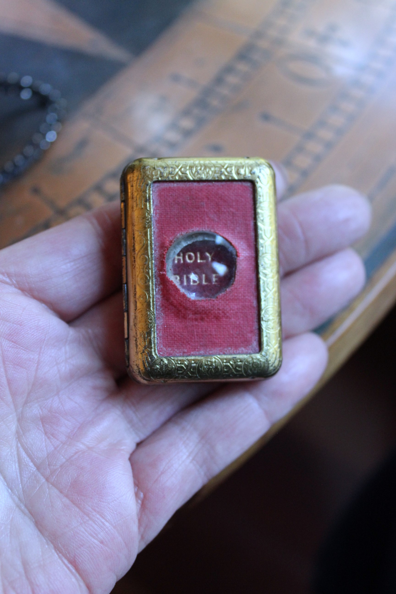 NEW! Antique Faceted Cut Steel Bead Blessing Bag Necklace with RARE Antique 1901 Bryce & Son Miniature Old & New Testament Bible w/Magnifying Case
