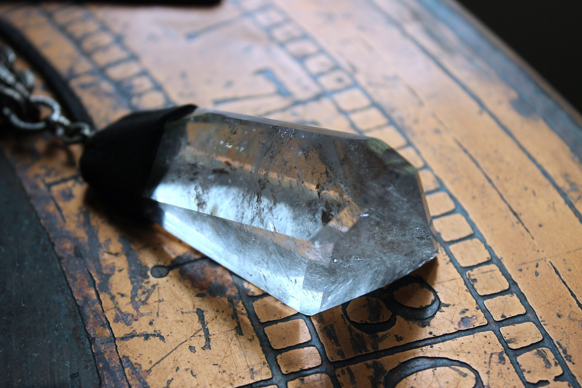 NEW! Amazing Free Form Clear Ghost Quartz Pendant Necklace with Embossed Silver Chain, Premium Black Suede Leather Cap & Ties