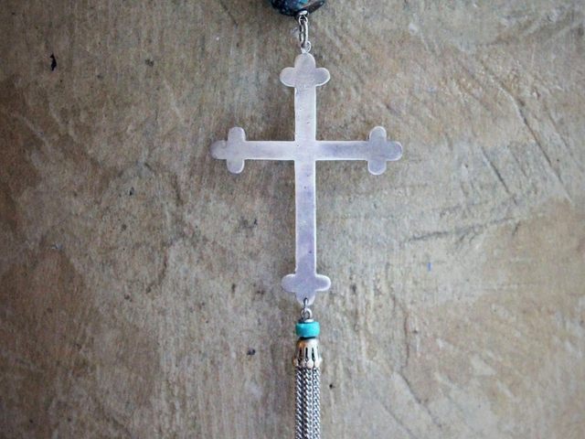Vintage Sterling Cross & Polished Turquoise Stone Necklace - perfect layering piece!
